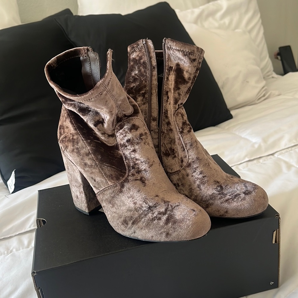 Steve Madden booties